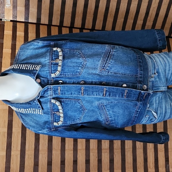 Beaded jean jacket - Picture 1 of 11